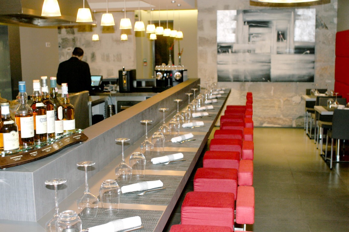 Bar-entrée-2